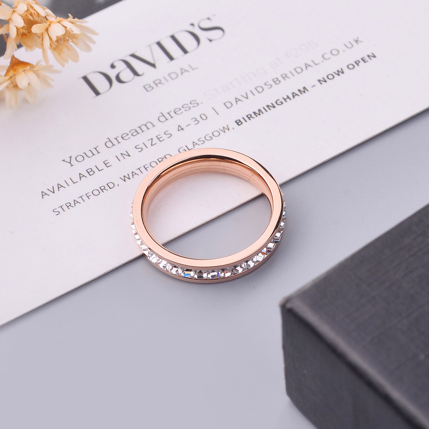 Eternal Elegance: Rose Gold-Plated Waterproof Ring