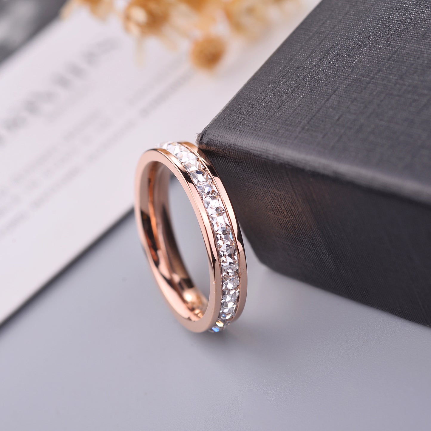 Eternal Elegance: Rose Gold-Plated Waterproof Ring