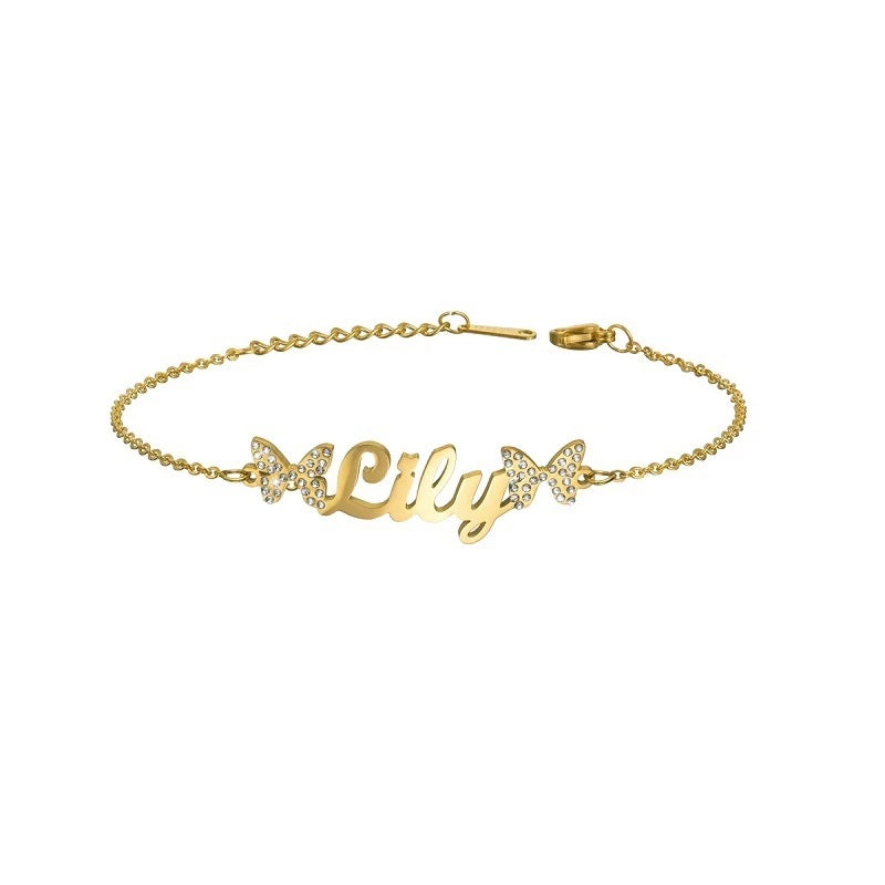 Elegantes Flüstern: Personalisiertes Buchstabenarmband mit Schmetterlingsakzent für Frauen | Niedliches personalisiertes Armband