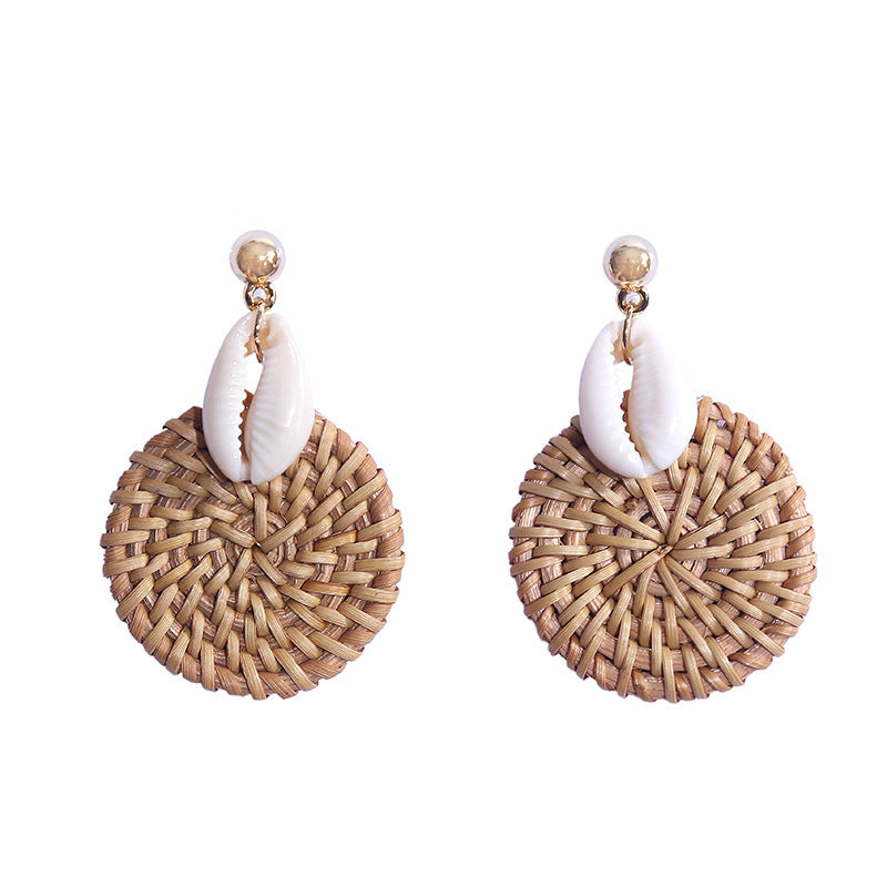 Subtle Artistry: Handcrafted Shell & Rattan Geometric Earrings for Women